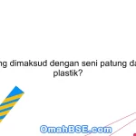 Apa yang dimaksud dengan seni patung dari botol plastik?